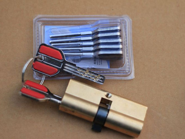 塔城24小时上门开锁公司